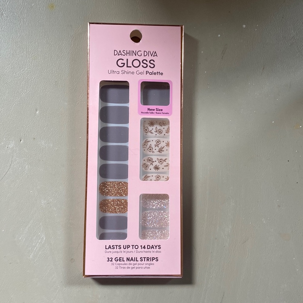Dashing Diva gel nail strips